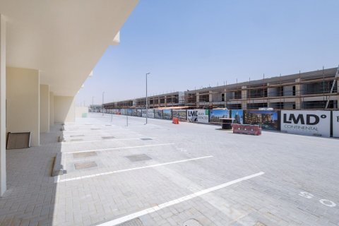 Townhouse de 2 chambres à Rukan, UAE No. 166416 10