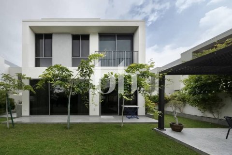 Villa de 4 dormitorios  No. 114202 2