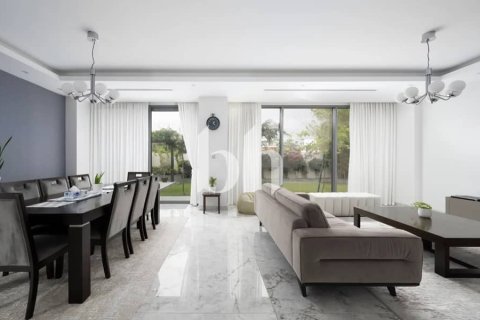 Villa de 4 dormitorios  No. 114202 18