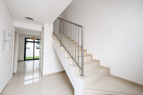 3 bedrooms Townhouse in Al Tai, UAE No. 195042 11