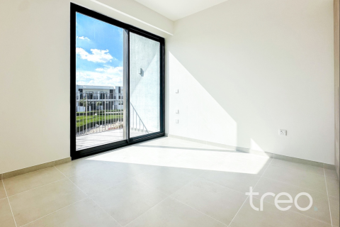 3 bedrooms Townhouse in The Valley, UAE No. 198691 5