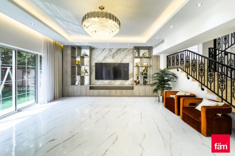 Villa de 4 dormitorios en Dubai, UAE No. 198688 22