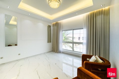 Villa de 4 dormitorios en Dubai, UAE No. 198688 25
