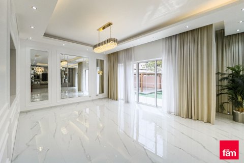 Villa de 4 dormitorios en Dubai, UAE No. 198688 27