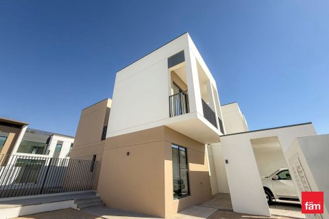 Villa de 4 dormitorios en Dubai, UAE No. 163998 19