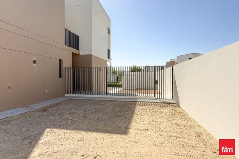 Villa de 4 dormitorios en Dubai, UAE No. 163998 9