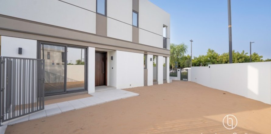 Villa de 4 dormitorios en Tilal Al Ghaf, UAE No. 148210