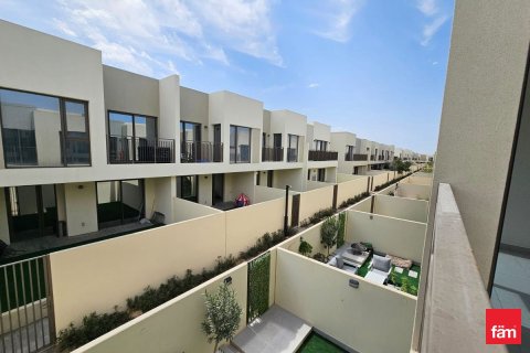 3 bedrooms Villa in Dubai, UAE No. 149284 11