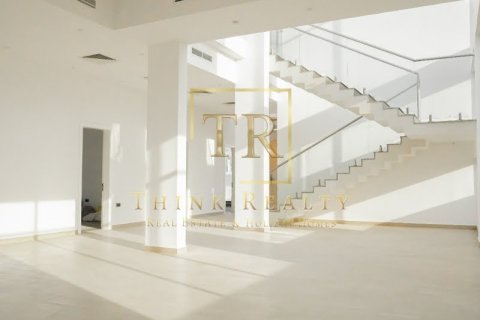 Villa de 6 dormitorios en Jumeirah Park Homes, UAE No. 9455 1