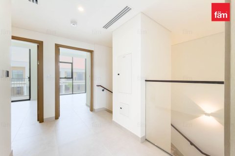 3 bedrooms Villa in Dubai, UAE No. 210563 5