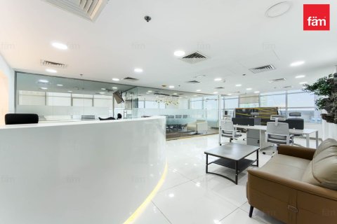 102.3m² Office in Dubai, UAE No. 210558