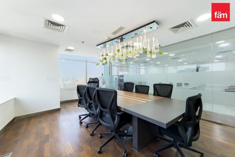 102.3m² Office in Dubai, UAE No. 210558 4