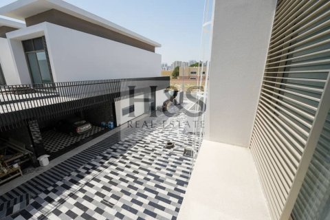 4 bedrooms Villa  No. 112727 27