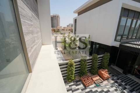 4 bedrooms Villa  No. 112727 28