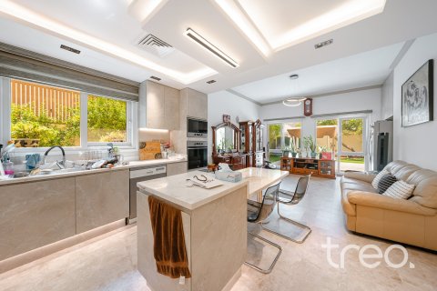Villa de 4 chambres à Meadows, UAE No. 199165 14