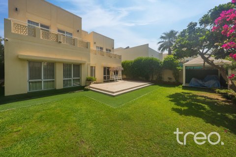 Villa de 4 chambres à Meadows, UAE No. 199165