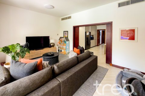 5 bedrooms Villa in Saheel, UAE No. 199167 18