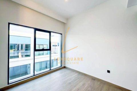 4 غرف نوم فيلا في Damac Lagoons, الإمارات العربية المتحدة رقم 146397 12