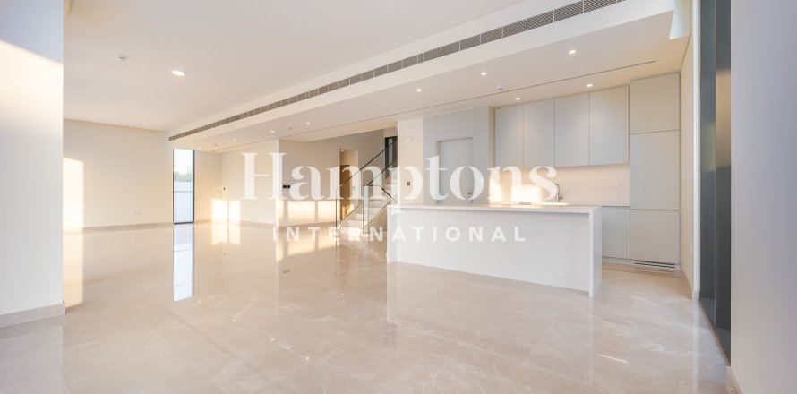 Villa de 5 chambres  No. 125808