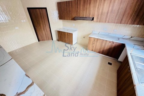 Вилла с 4 спальнями №125812 15