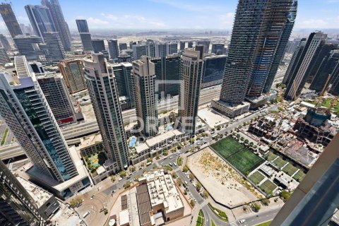 Квартира с 2 спальнями в Burj Royale, ОАЭ №192589 17