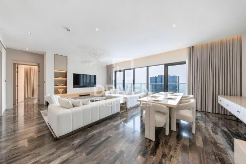 Квартира с 3 спальнями в Damac Heights, ОАЭ №192583
