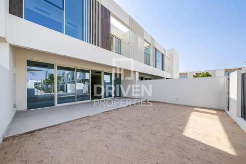 Townhouse de 3 dormitorios en The Valley, UAE No. 202728 4