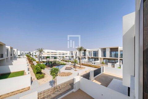 Townhouse de 3 dormitorios en The Valley, UAE No. 202728 3