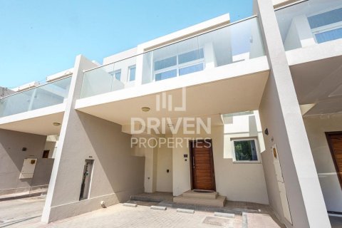 Таунхаус с 3 спальнями в DAMAC Hills (Akoya by DAMAC), ОАЭ №137977 3