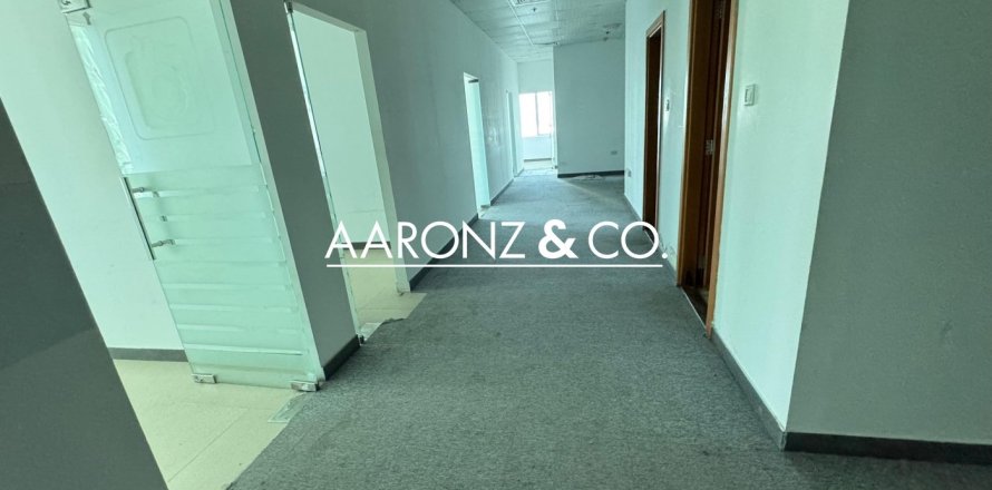 157m² Office in Business Bay, UAE No. 152661