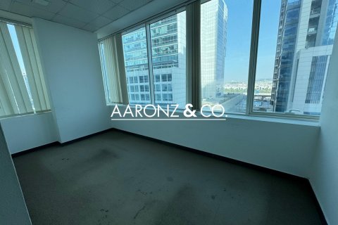 157m² Office in Business Bay, UAE No. 152661 9