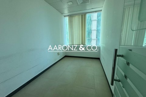 157m² Office in Business Bay, UAE No. 152661 4