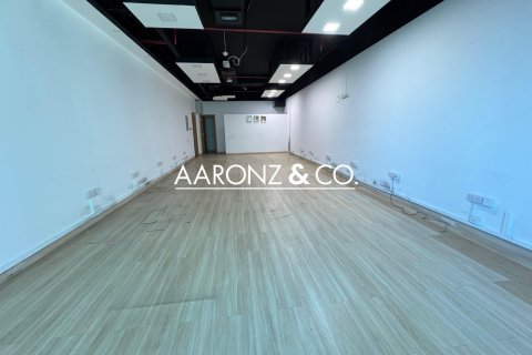 95m² Office in Business Bay, UAE No. 152662