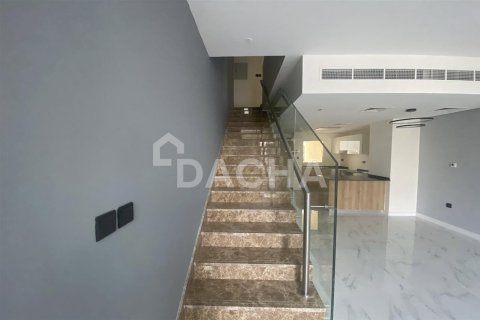 Townhouse de 2 dormitorios en Rukan, UAE No. 25007 4