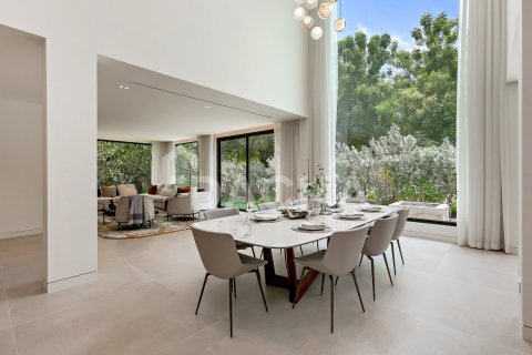 Villa de 5 dormitorios en Jumeirah Islands, UAE No. 200320 31