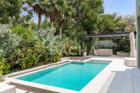 Villa de 5 dormitorios en Jumeirah Islands, UAE No. 200320 3