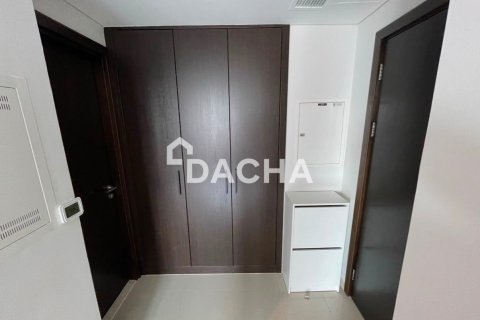 Studio Apartment in Bay Central, UAE No. 200317 6