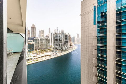 Studio Apartment in Dolphin Tower, UAE No. 206263