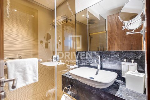 Studio Apartment in Dolphin Tower, UAE No. 206263 9