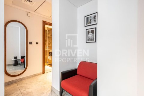 Studio Apartment in Dolphin Tower, UAE No. 206263 6