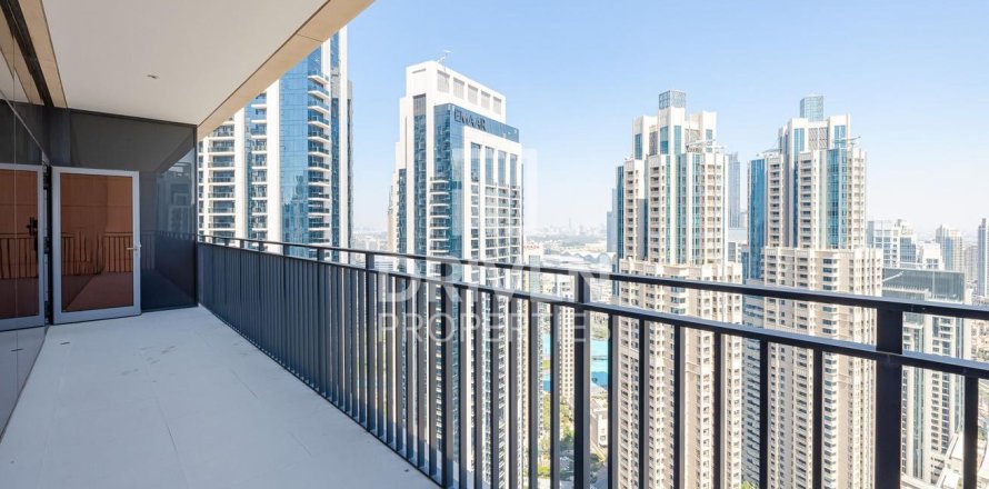 Appartement de 3 chambres à BLVD Crescent, UAE No. 202652