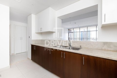 Appartement de 3 chambres à BLVD Crescent, UAE No. 202652 10