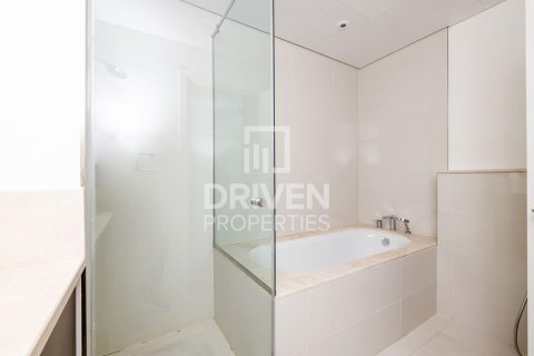 Appartement de 3 chambres à BLVD Crescent, UAE No. 202652 15