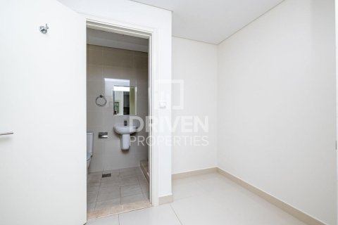 Appartement de 3 chambres à BLVD Crescent, UAE No. 202652 17