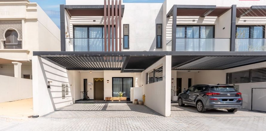 4 bedrooms Townhouse No. 116228