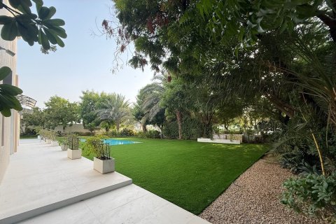 6 غرفة نوم فيلا في Dubai Sports City, الإمارات العربية المتحدة رقم 208865 3