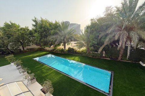 6 غرفة نوم فيلا في Dubai Sports City, الإمارات العربية المتحدة رقم 208865 4