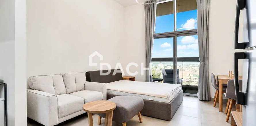 Studio Apartment in Azizi Star, UAE No. 170224