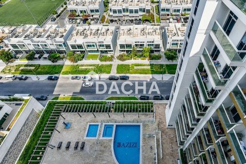 Studio Apartment in Azizi Star, UAE No. 170224 4