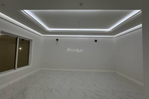 Villa de 6 dormitorios en Khobar, Saudi Arabia No. 60369 5